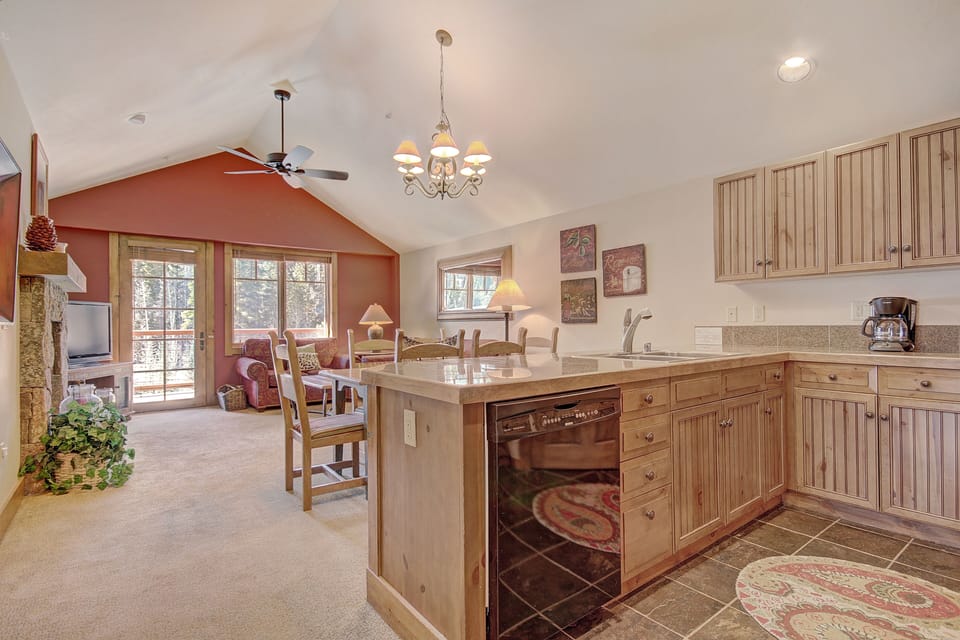 Condo, 2 Bedrooms | Private kitchen | Full-size fridge, microwave, oven, stovetop