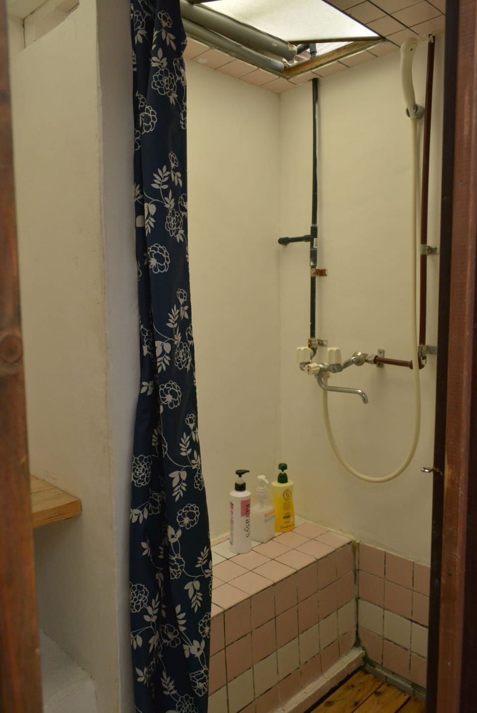 Guesthouse Bon Bed and Breakfast in Kyoto