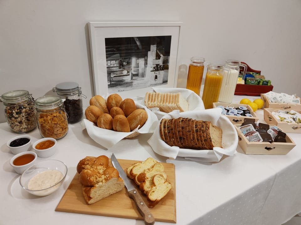 Daily continental breakfast for a fee