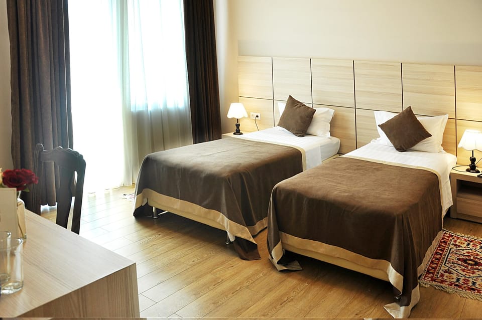 Classic Twin Room | Premium bedding, minibar, in-room safe, desk