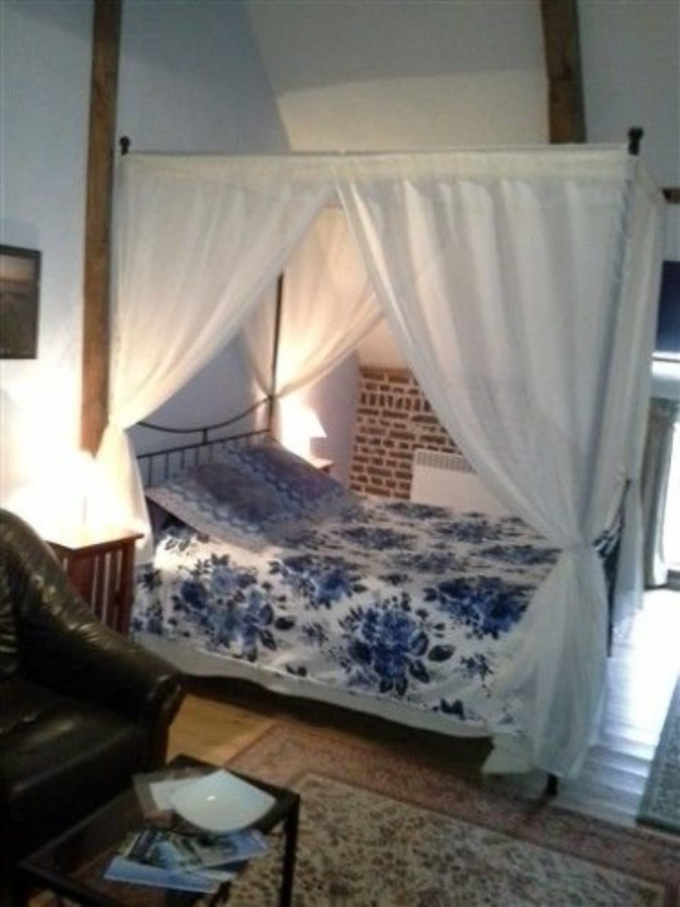Double Room | Individually decorated, individually furnished, desk, blackout drapes