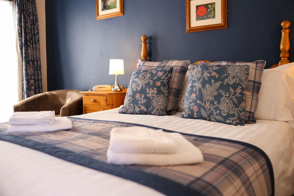 Double Room | Egyptian cotton sheets, premium bedding, desk, blackout drapes