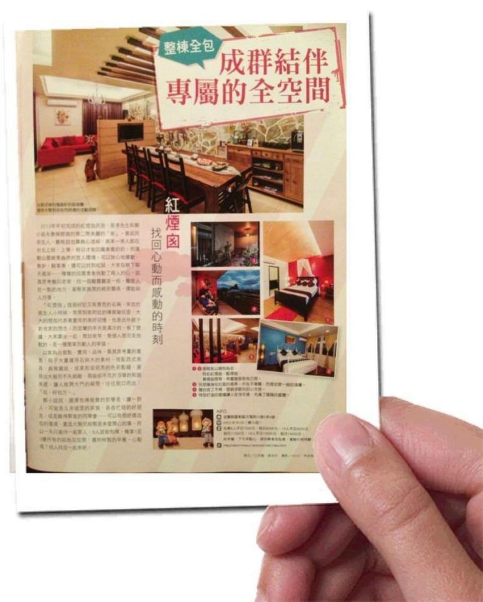 Family Townhome, 2 Bedrooms, Connecting Rooms, Park View | Living area | 50-inch flat-screen TV with cable channels, TV