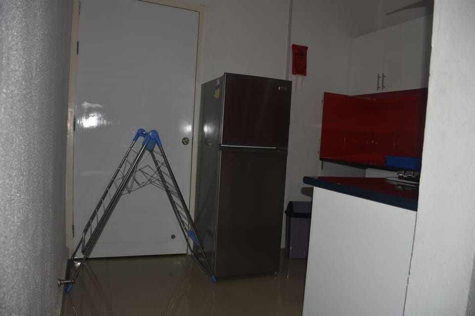 Family Apartment, 1 Bedroom, Kitchenette, Pool View | Private kitchenette