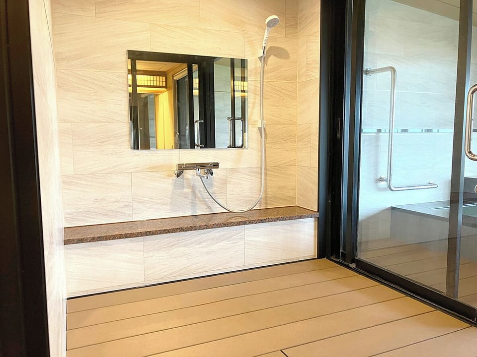 Japanese Room with Open-Air Bath (Courtyard Side), Non Smoking | Bathroom | Deep soaking tub, free toiletries, hair dryer, slippers