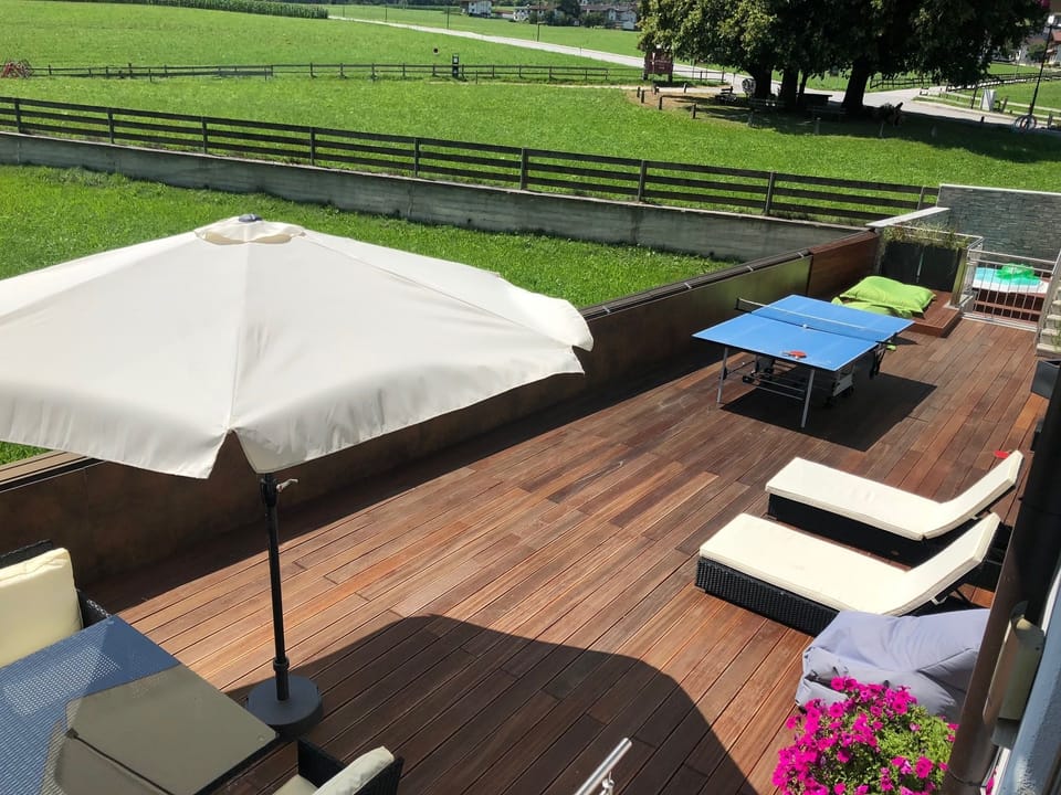 Sundeck