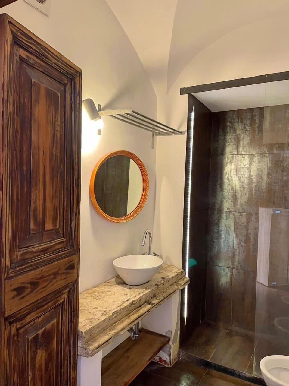 Shared Dormitory, Men only | Bathroom | Shower, free toiletries, hair dryer, towels