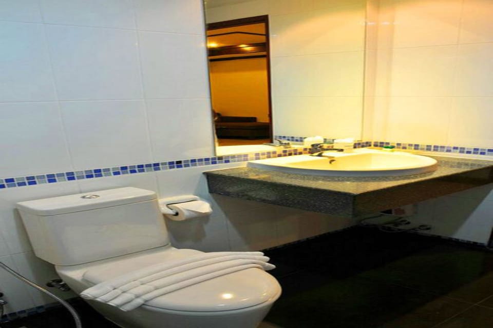 Free toiletries, towels