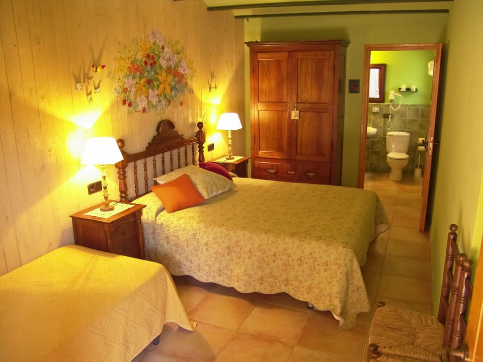 Can Coll II Bed and Breakfast in Alt Empordà