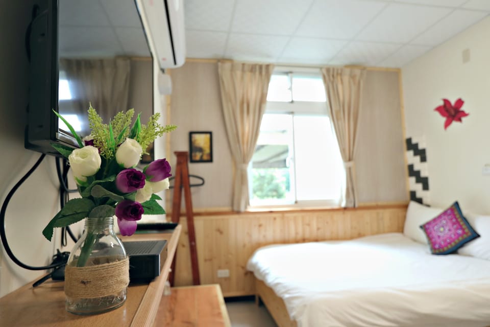 Basic Quadruple Room | Desk, blackout drapes, free WiFi