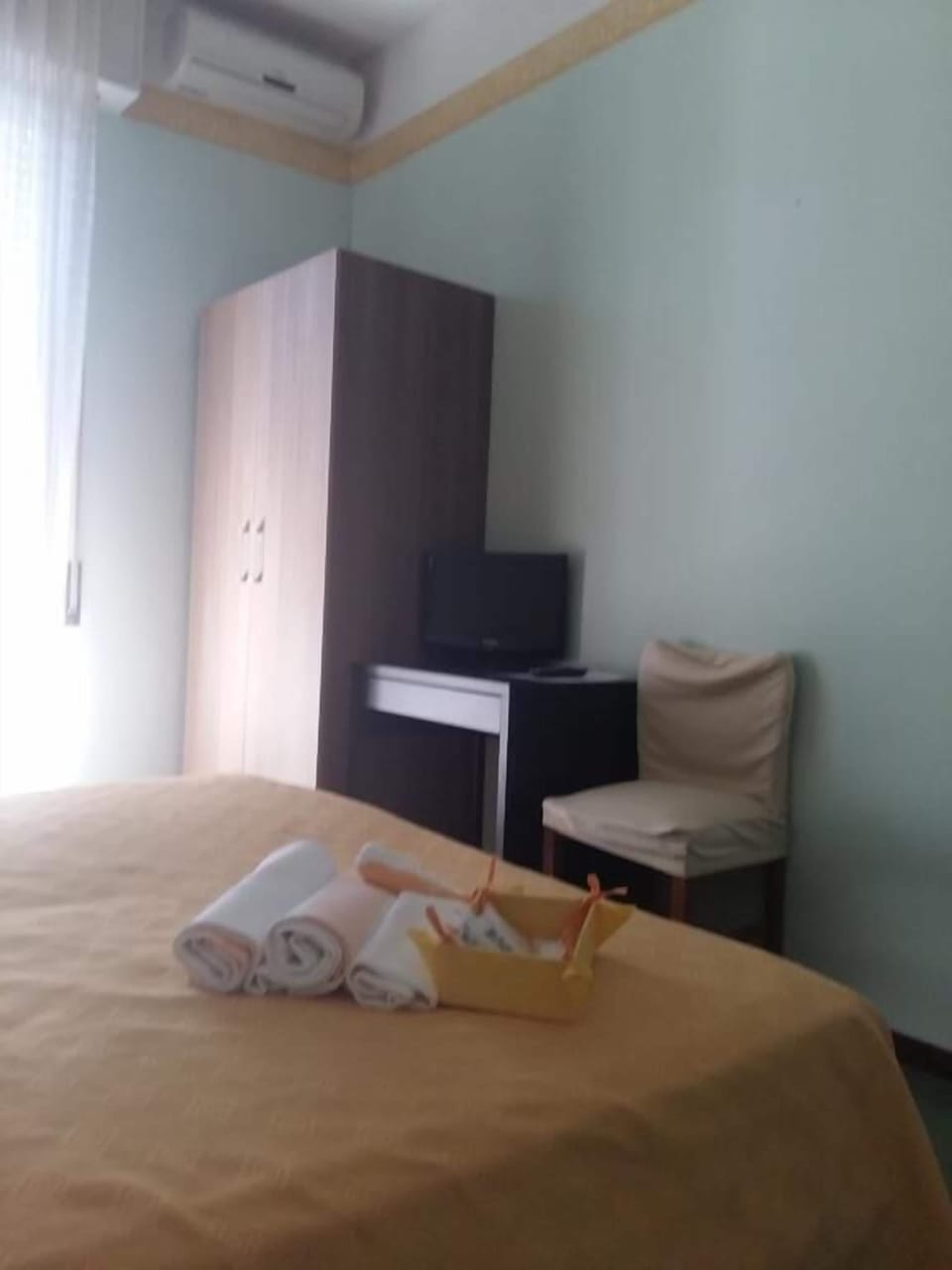 Room amenity