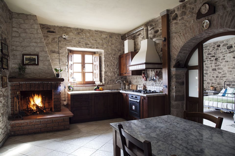 Apartment, 1 Bedroom, Garden View | Private kitchen | Shared fridge, stovetop