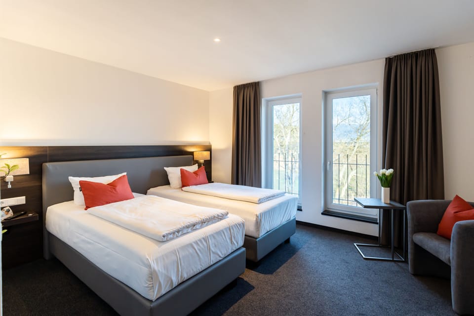Comfort Twin Room | Premium bedding, desk, soundproofing, free WiFi