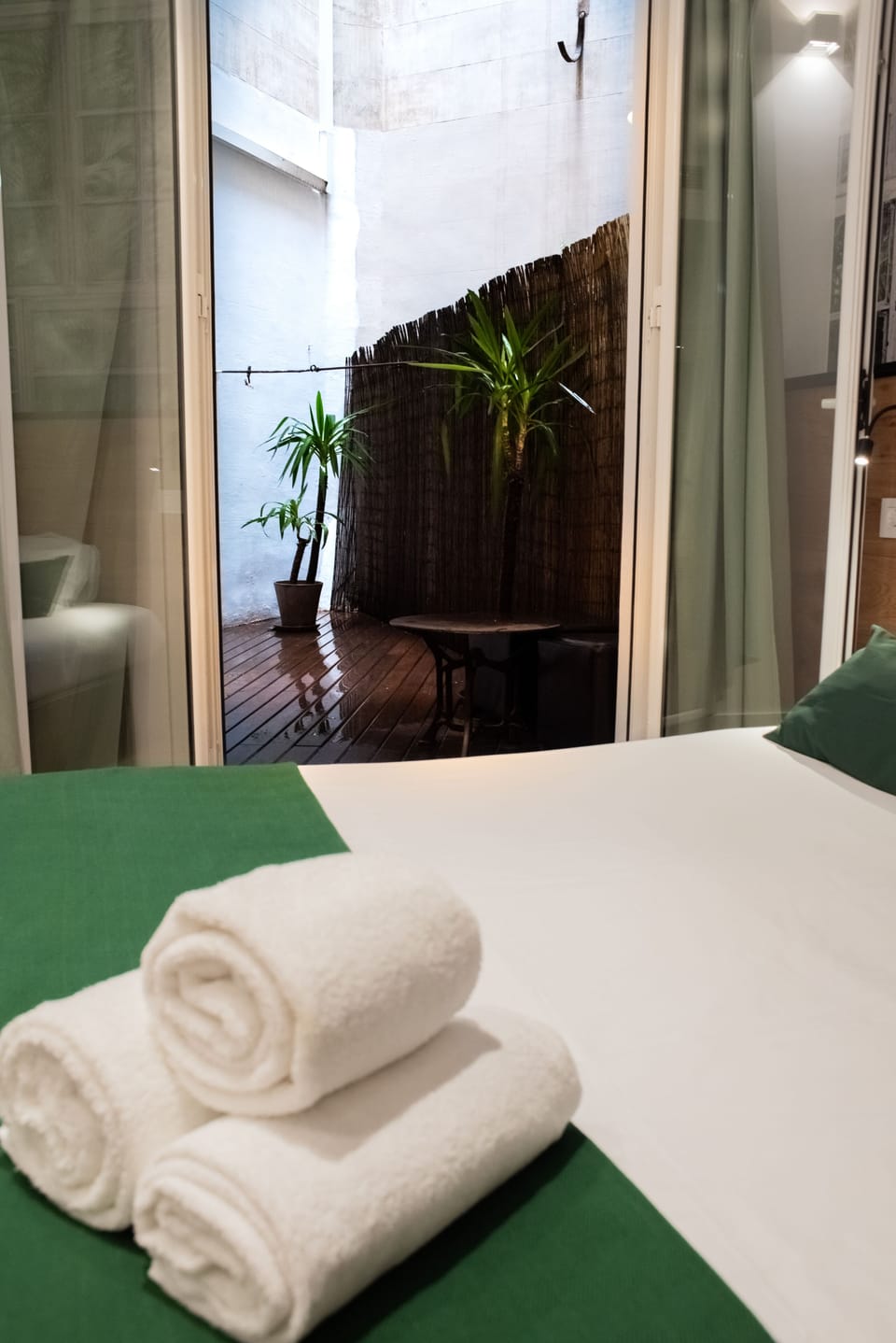 Small Double Room | Courtyard view