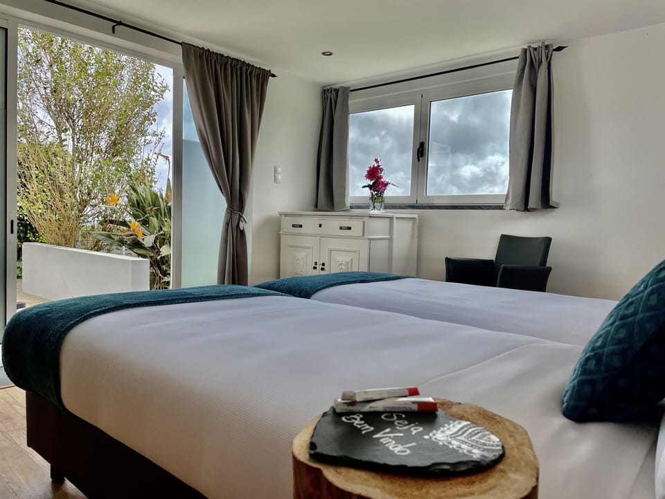 House, 3 Bedrooms | Minibar, blackout drapes, free WiFi, bed sheets