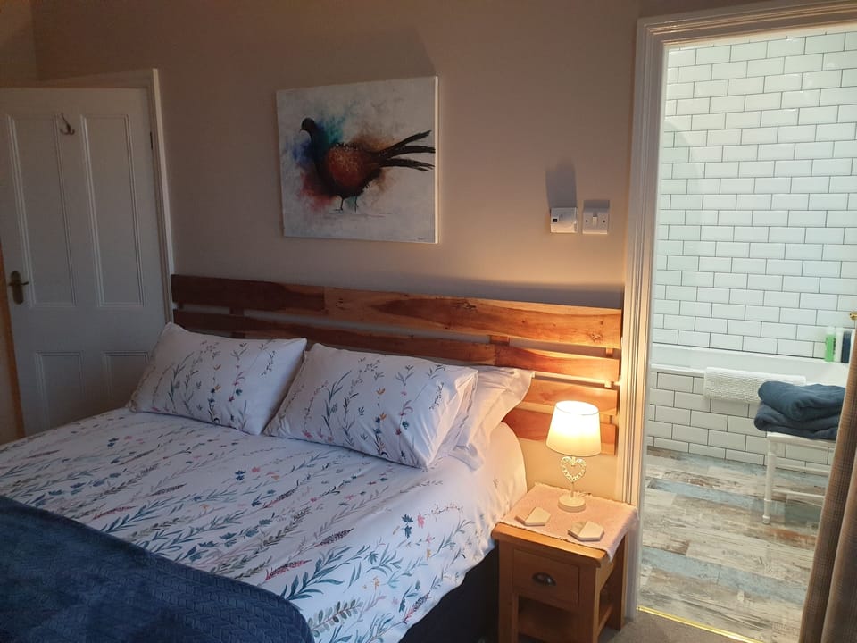Deluxe Double or Twin Room | 1 bedroom, Egyptian cotton sheets, premium bedding