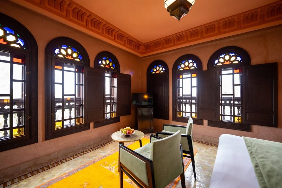 Comfort Double Room | Living area | Plasma TV