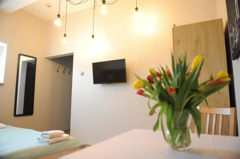 In-room safe, desk, blackout drapes, iron/ironing board (on request)