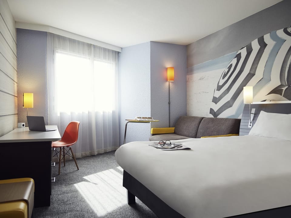 Standard Room, 1 Double Bed with Sofa bed | Premium bedding, in-room safe, desk, blackout drapes