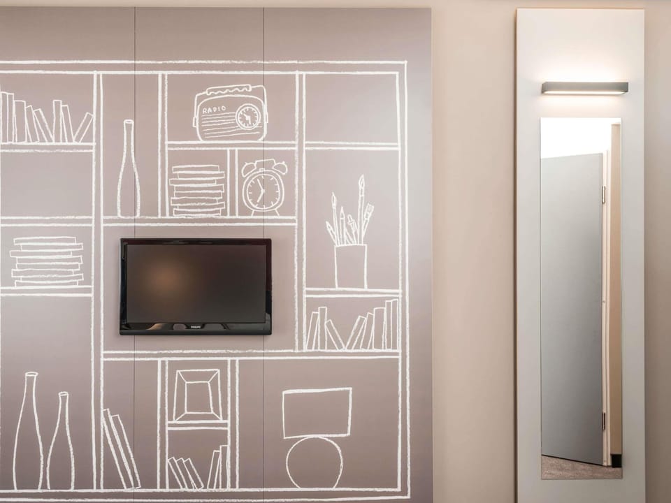 In-room safe, desk, iron/ironing board, free WiFi