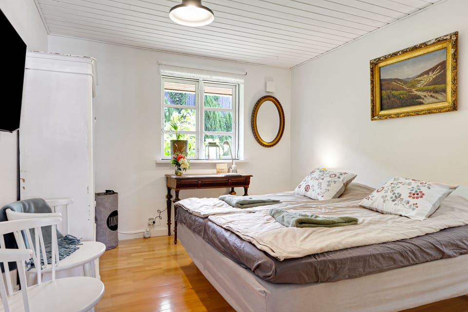 Double Room | Free WiFi, wheelchair access