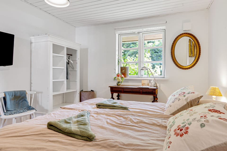 Double Room | Free WiFi, wheelchair access