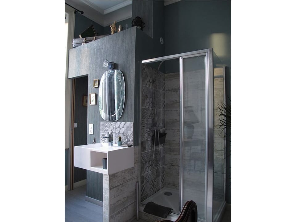 Double Room, Private Bathroom, Garden View ( La chambre Rousseau) | Bathroom | Free toiletries