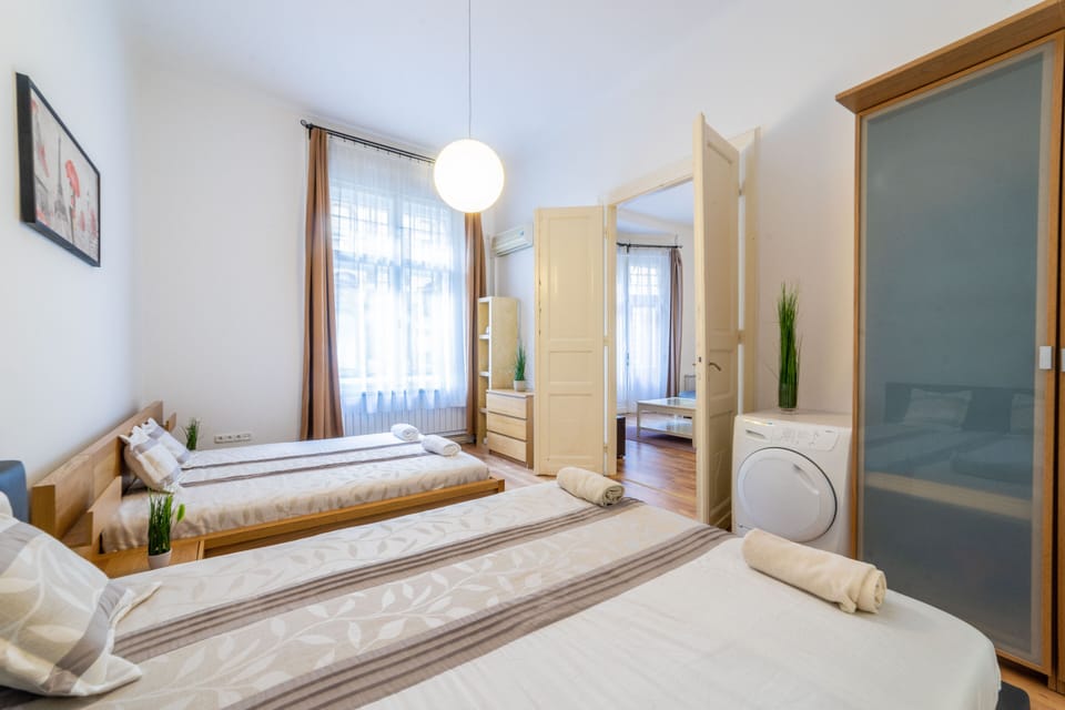 Real Apartments Lovag Apartment in Budapest