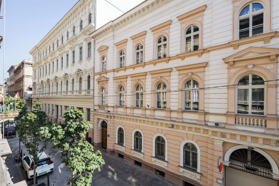 Executive Apartment | Exterior