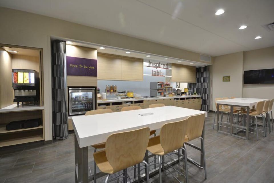 Free daily on-the-go breakfast