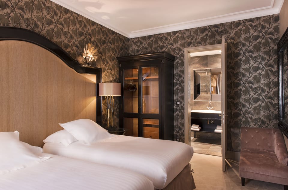 Premium bedding, in-room safe, individually decorated, soundproofing