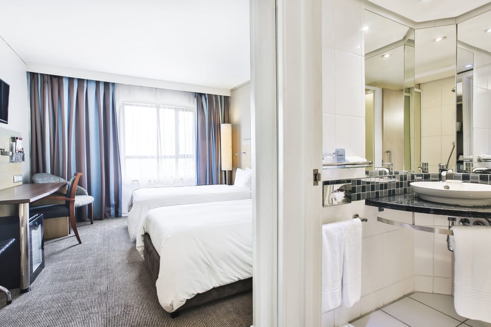 Minibar, in-room safe, desk, laptop workspace