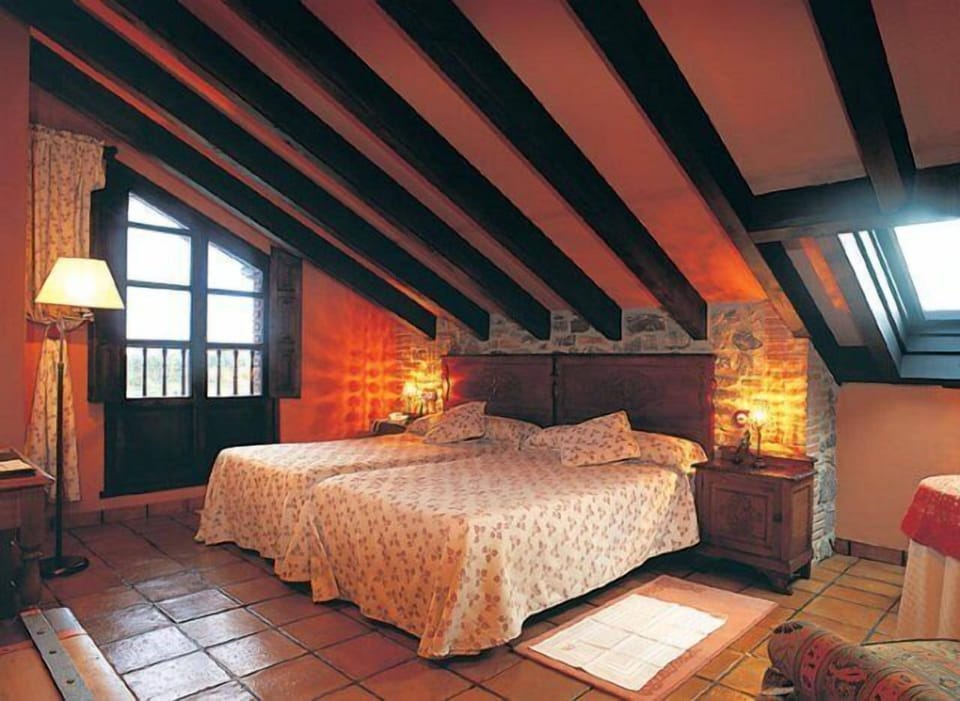 Standard Double or Twin Room | Desk, laptop workspace, free WiFi, bed sheets