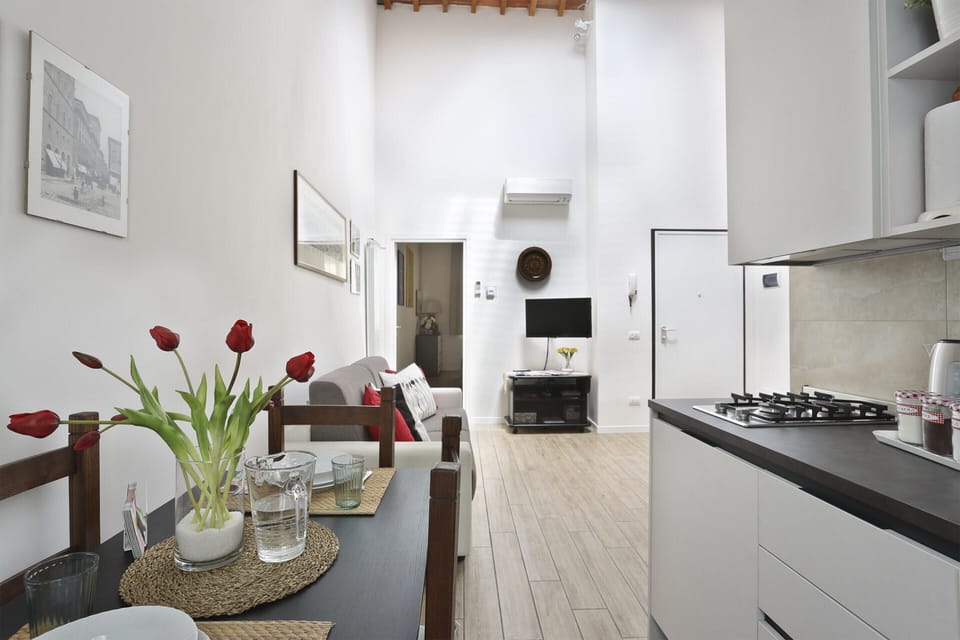Apartment, 1 Bedroom | Private kitchen | Full-size fridge, microwave, oven, stovetop