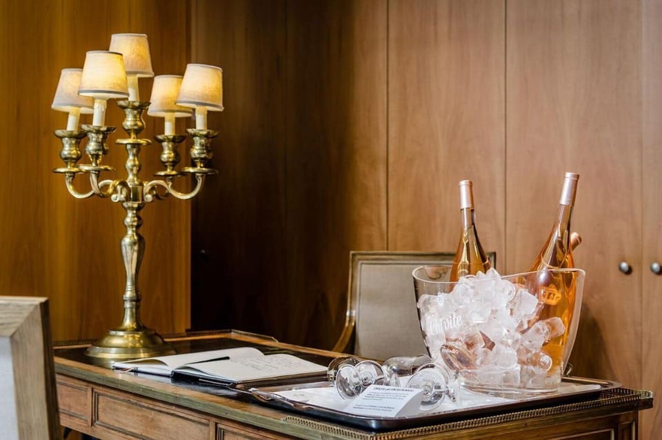 1 bedroom, premium bedding, free minibar items, in-room safe