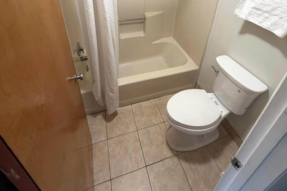 Free toiletries, towels