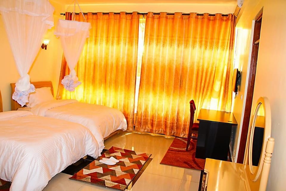 1 bedroom, premium bedding, minibar, in-room safe