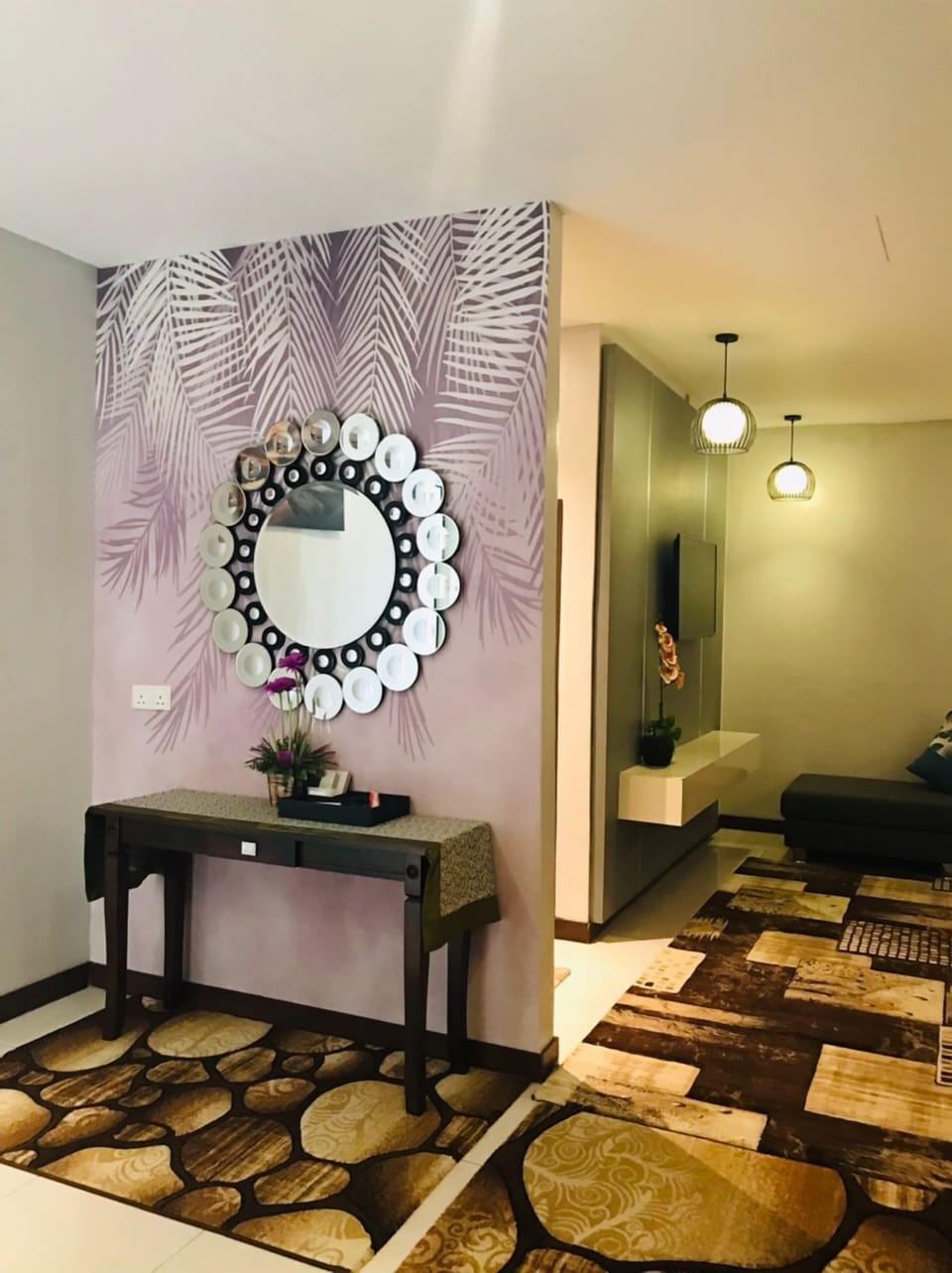Deluxe Suite, Multiple Beds | Desk, iron/ironing board, free WiFi