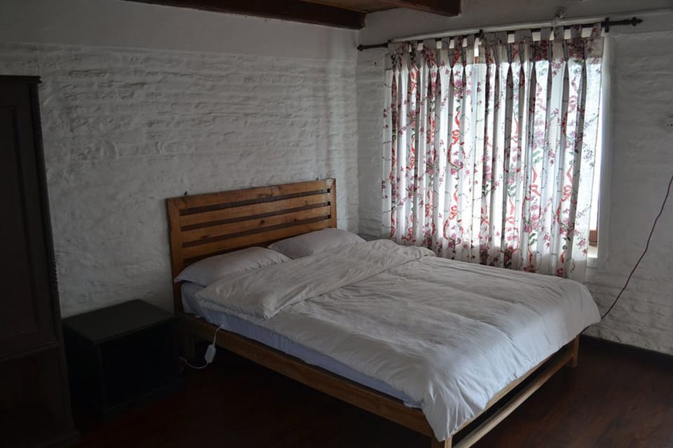 Standard Double or Twin Room, 2 Twin Beds, Mountain View, Mountainside | Premium bedding, Select Comfort beds, desk