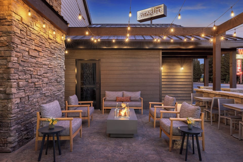 Breakfast and dinner served, American cuisine