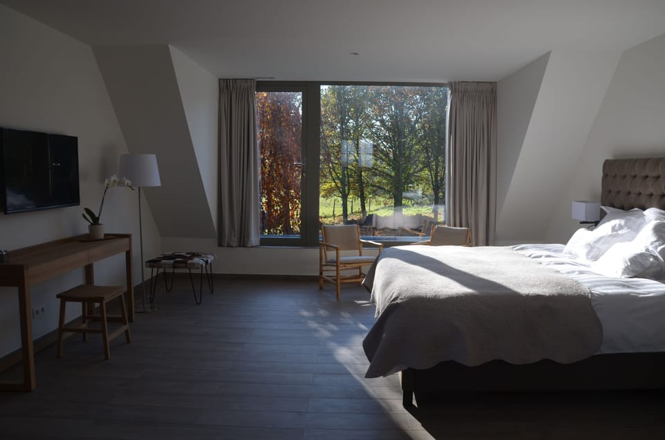 Deluxe Double Room, Garden View (Beuk) | Premium bedding, in-room safe, desk, laptop workspace