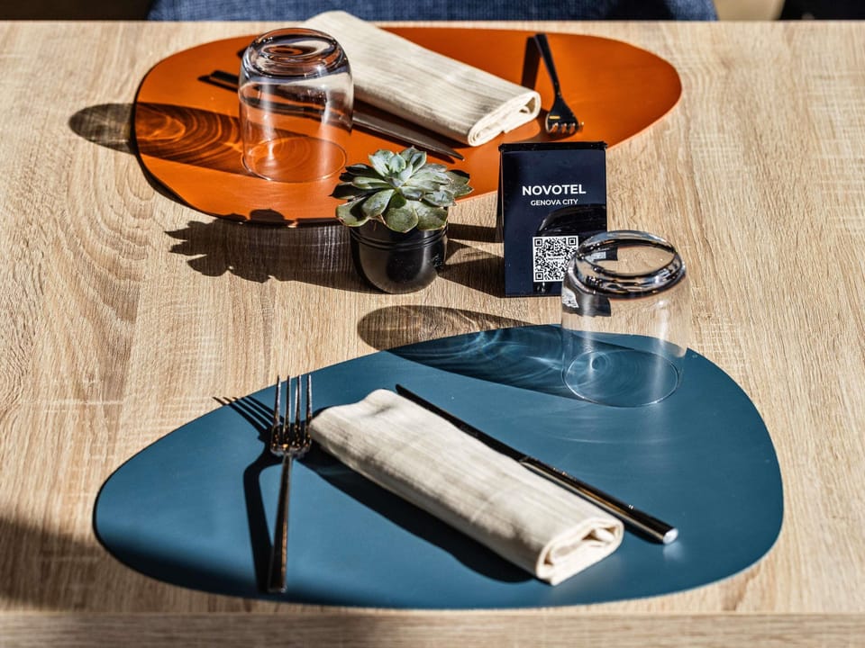 Breakfast, lunch, dinner served; Mediterranean cuisine 