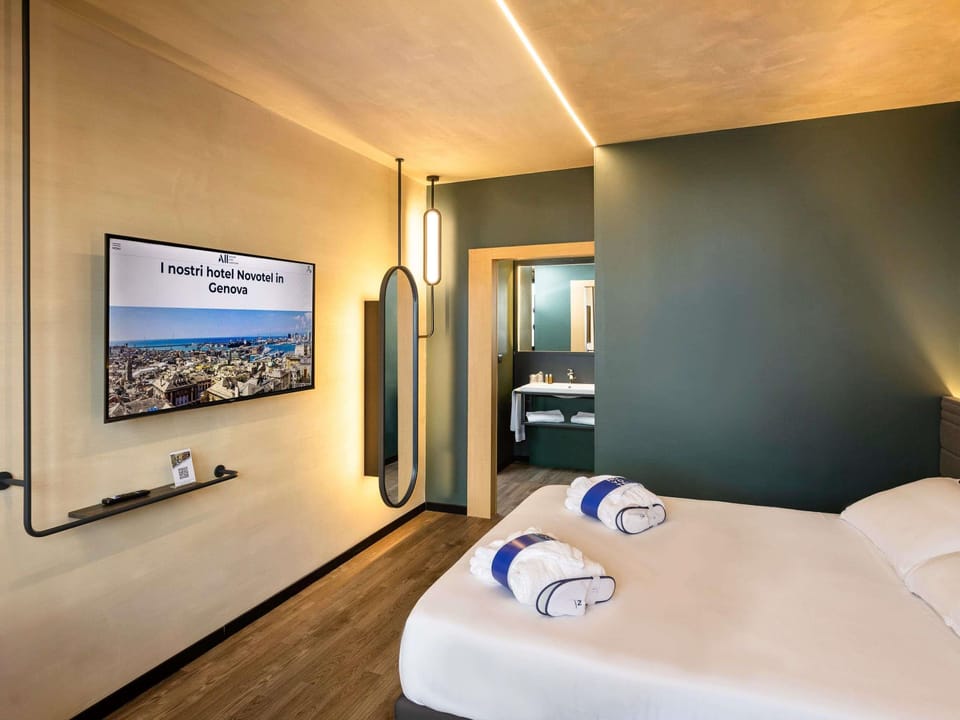 Deluxe Apartment, 1 Double Bed with Sofa bed | Hypo-allergenic bedding, minibar, in-room safe, blackout drapes
