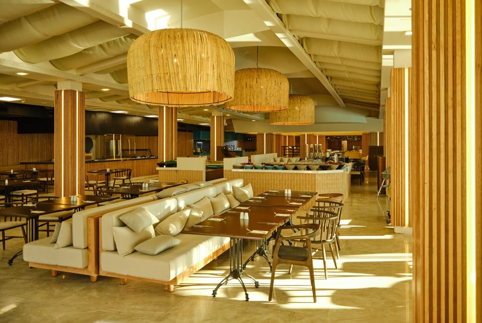 4 restaurants, breakfast, lunch, dinner served; Turkish cuisine