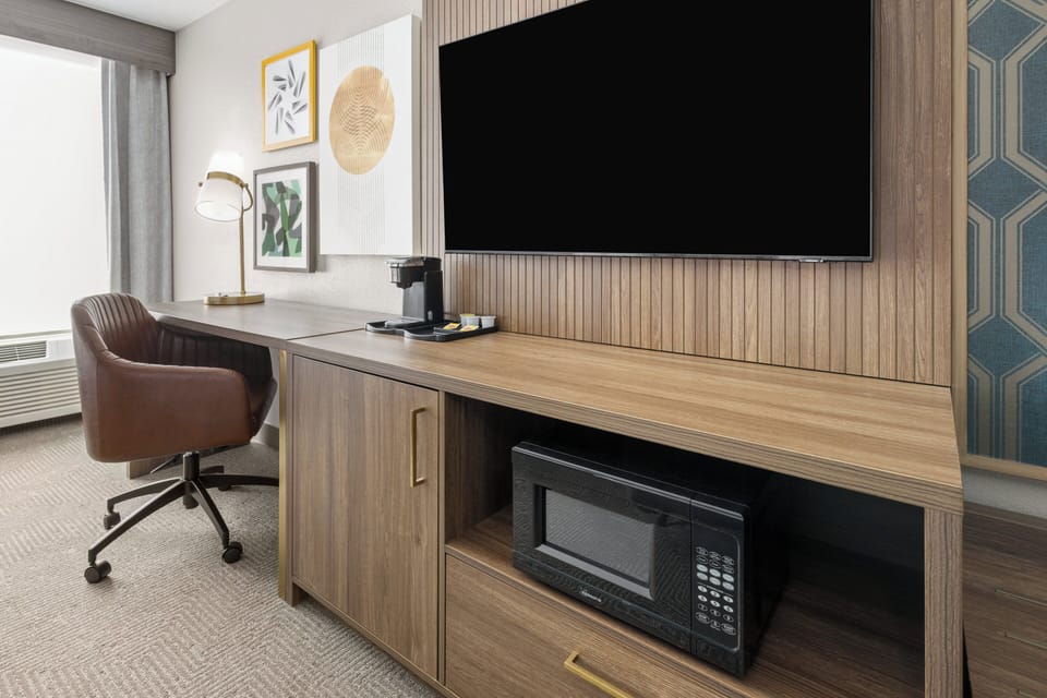 Premium bedding, pillowtop beds, desk, laptop workspace