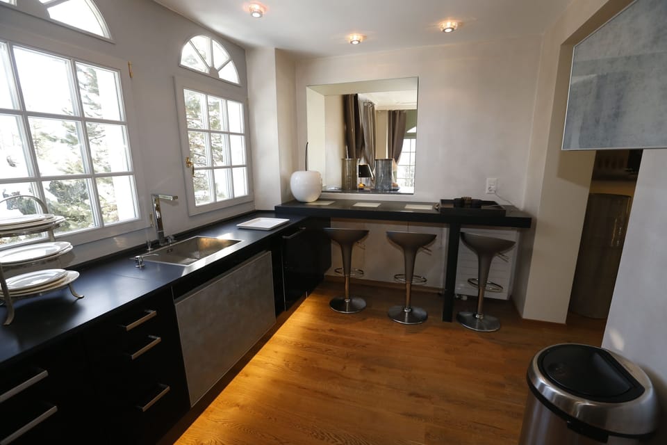 Luxury Villa, 4 Bedrooms, Mountain View | Private kitchen | Fridge, microwave, oven, stovetop