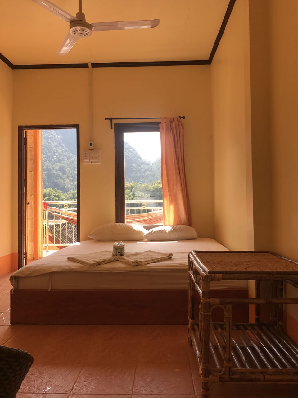 Standard Double Room, 1 Queen Bed, River View, Mountainside | In-room safe, desk, free WiFi