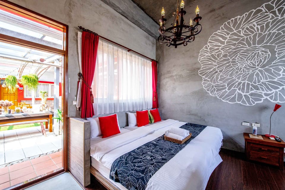 Comfort Triple Room | Blackout drapes, free WiFi, bed sheets