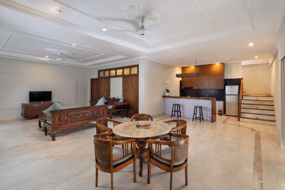 Villa, 2 Bedrooms | Private kitchen | Coffee/tea maker, electric kettle