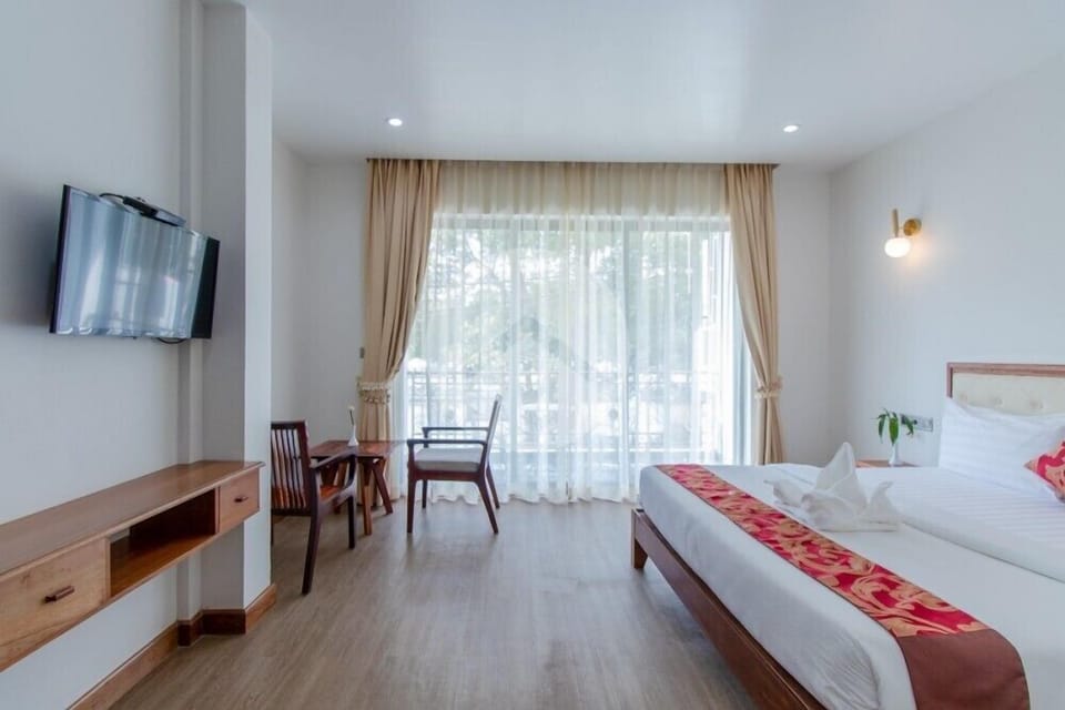 Three-Bedroom Suite | Premium bedding, minibar, in-room safe, desk